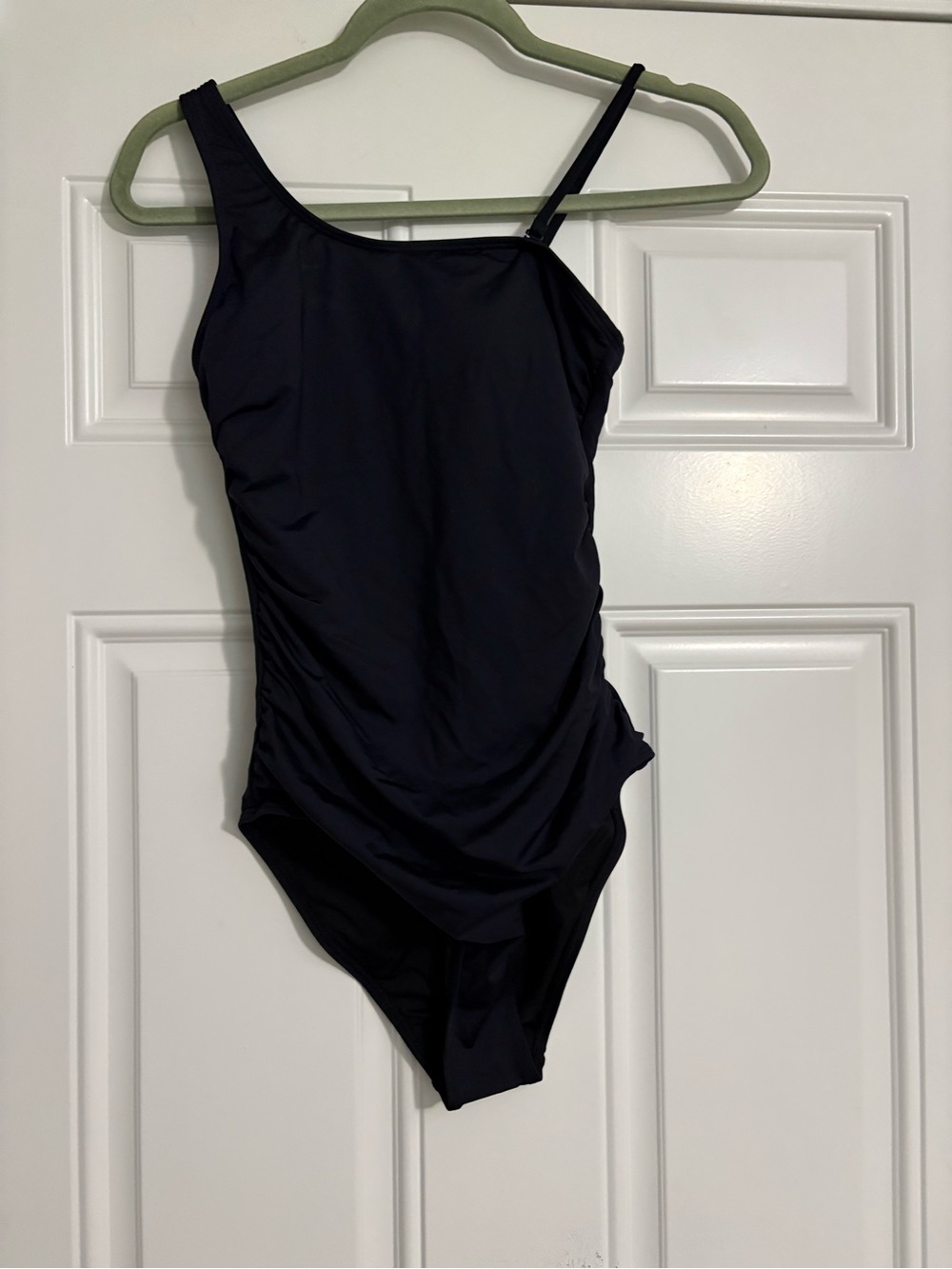 Classic One-Shoulder Black Swimsuit